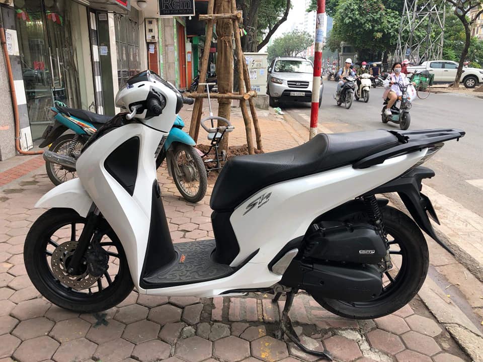 Cần bán SH Việt 125 ABS 2019 màu Trắng chạy 800km như mới  2banhvn